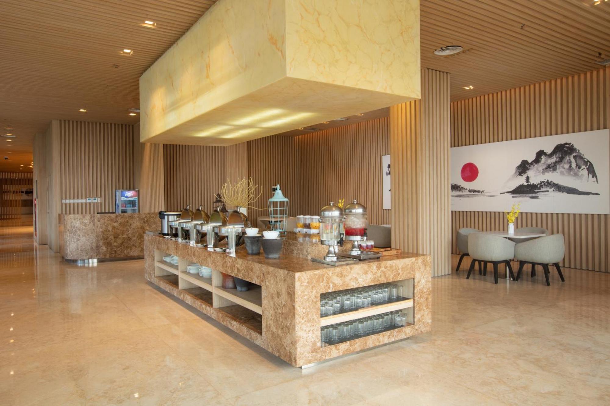 בקאסי Louis Kienne Cikarang Hotel & Service Apartment מראה חיצוני תמונה